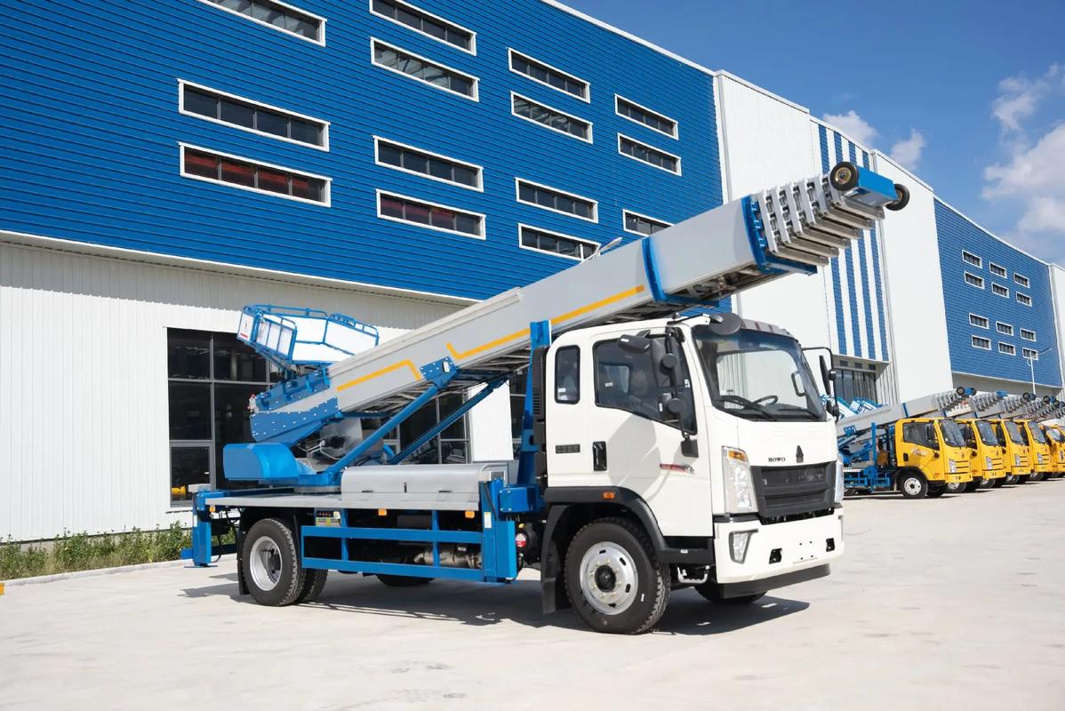 长倘口镇出租云梯车高空作业车 建筑垃圾搬运