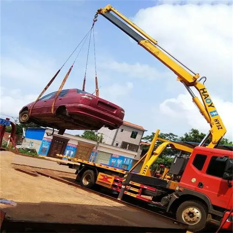 长倘口镇吊车吊汽车的正确方法